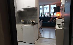Apartament 1 Pokojowy Z Aneksem Kuchennym I Lazienka